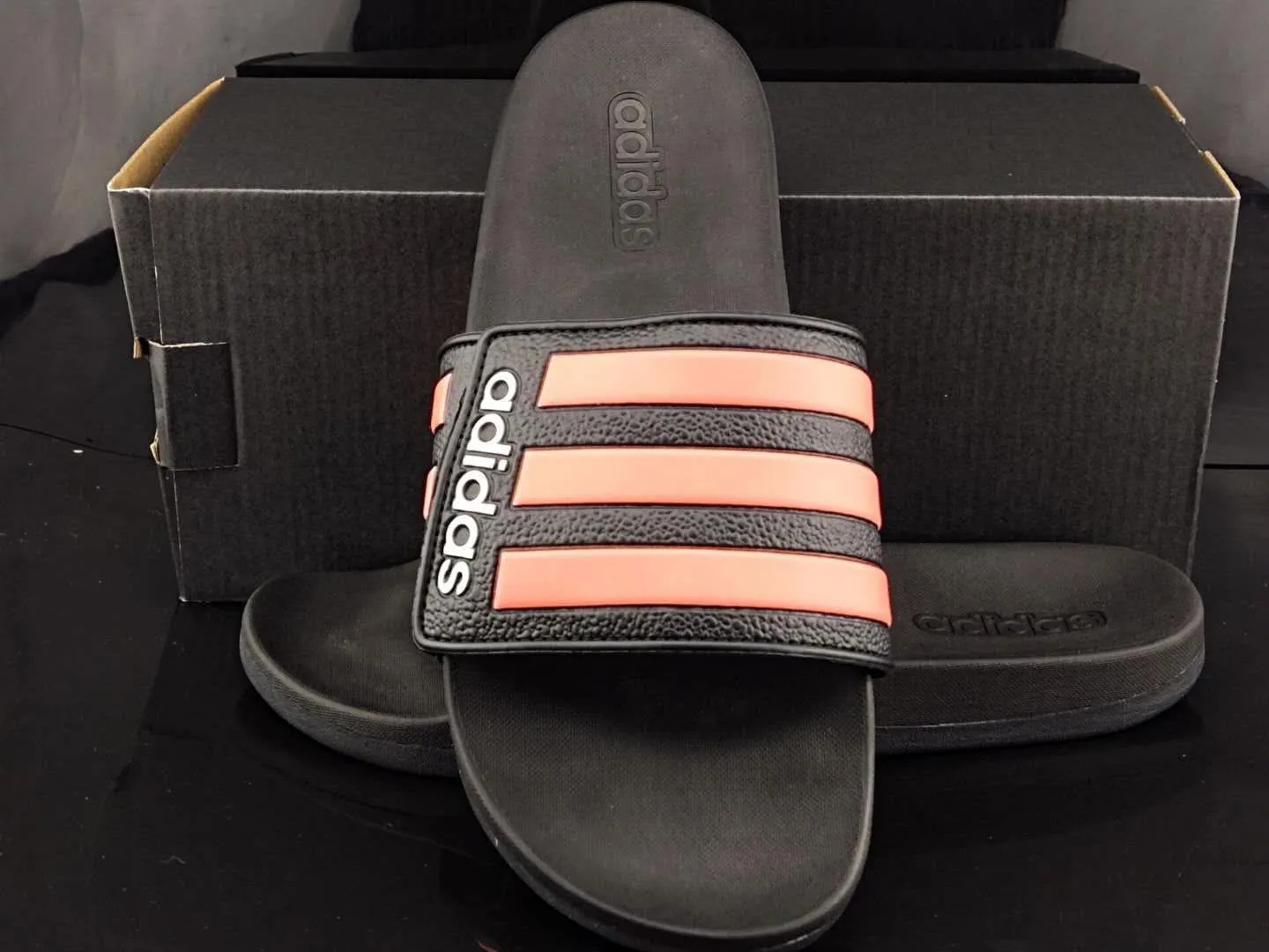 Adidas Adilette Slides