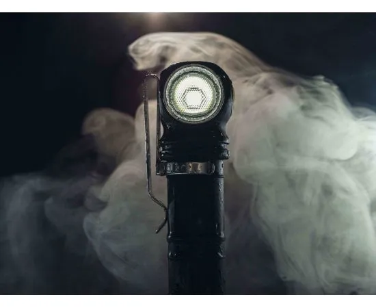 Armytek Wizard C2 Pro Max Magnet USB / XHP70.2 Warm / 3720 lm / TIR 110Â°:150Â° /  ABM01 / 1x21700 (incl.) or 1x18650