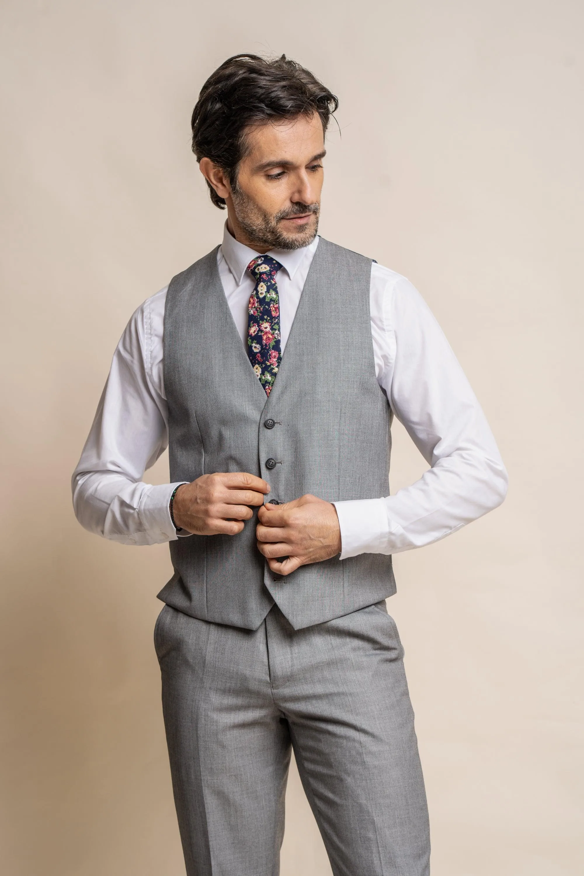 Reegan Grey Slim Fit Regular Three Piece Suit