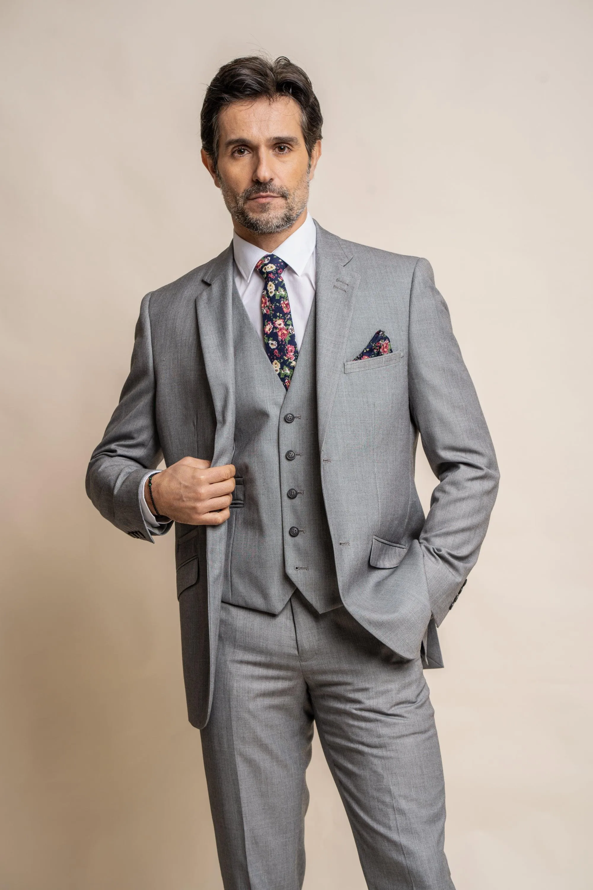 Reegan Grey Slim Fit Regular Three Piece Suit