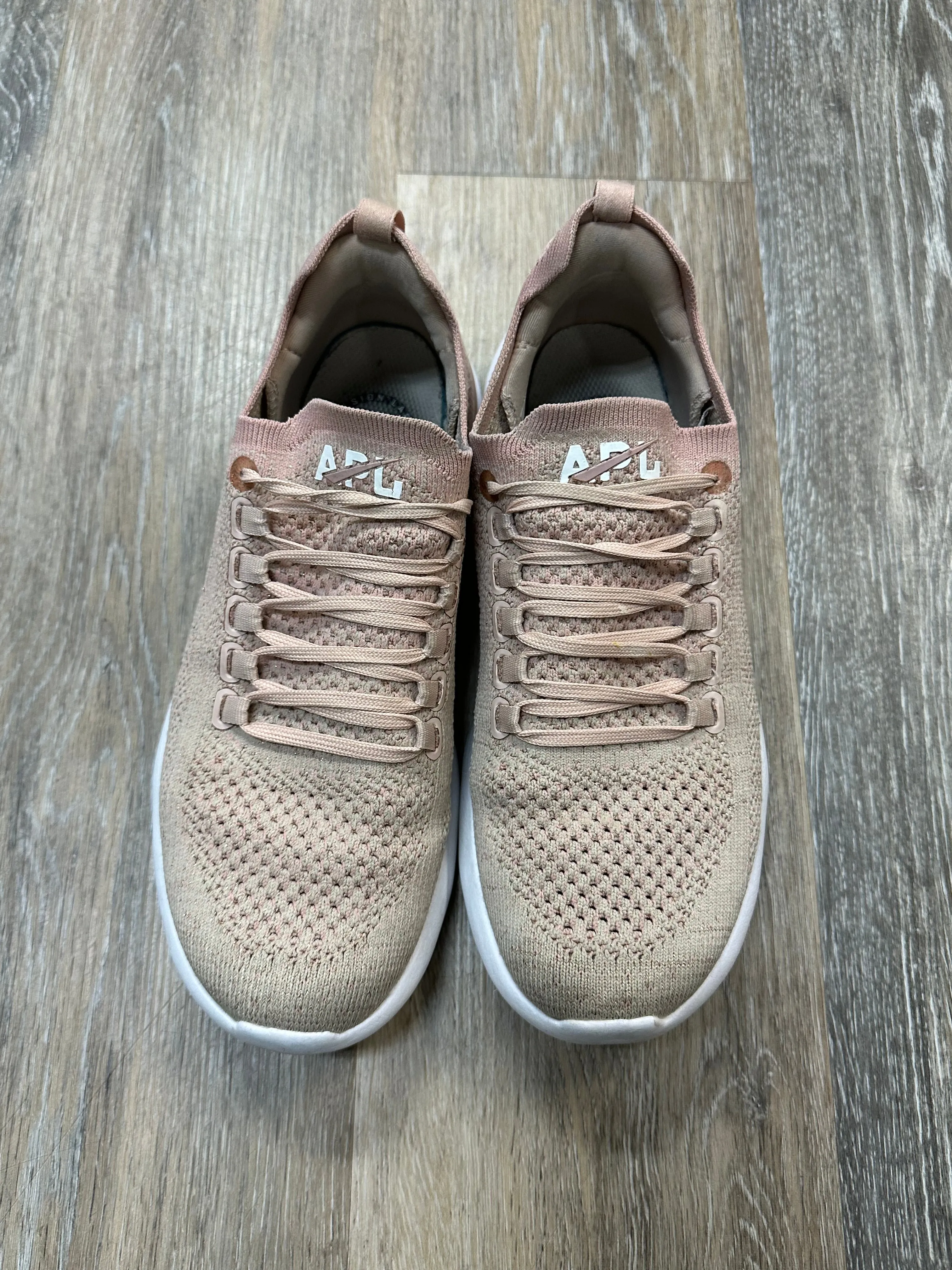 Shoes Athletic By APL In Pink, Size: 7.5