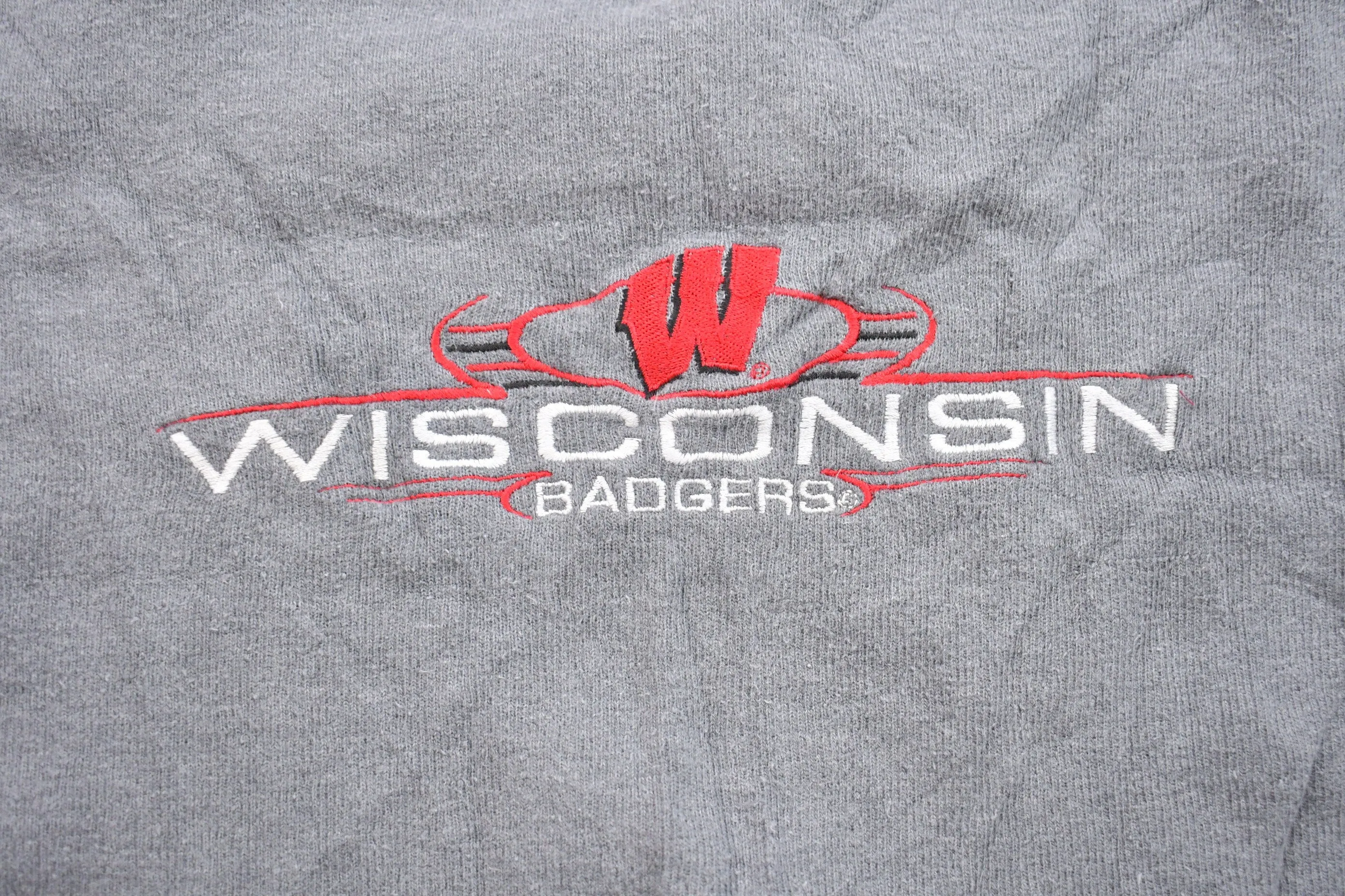 Vintage 1990s University of Wisconsin Badgers Embroidered Collegiate Crewneck